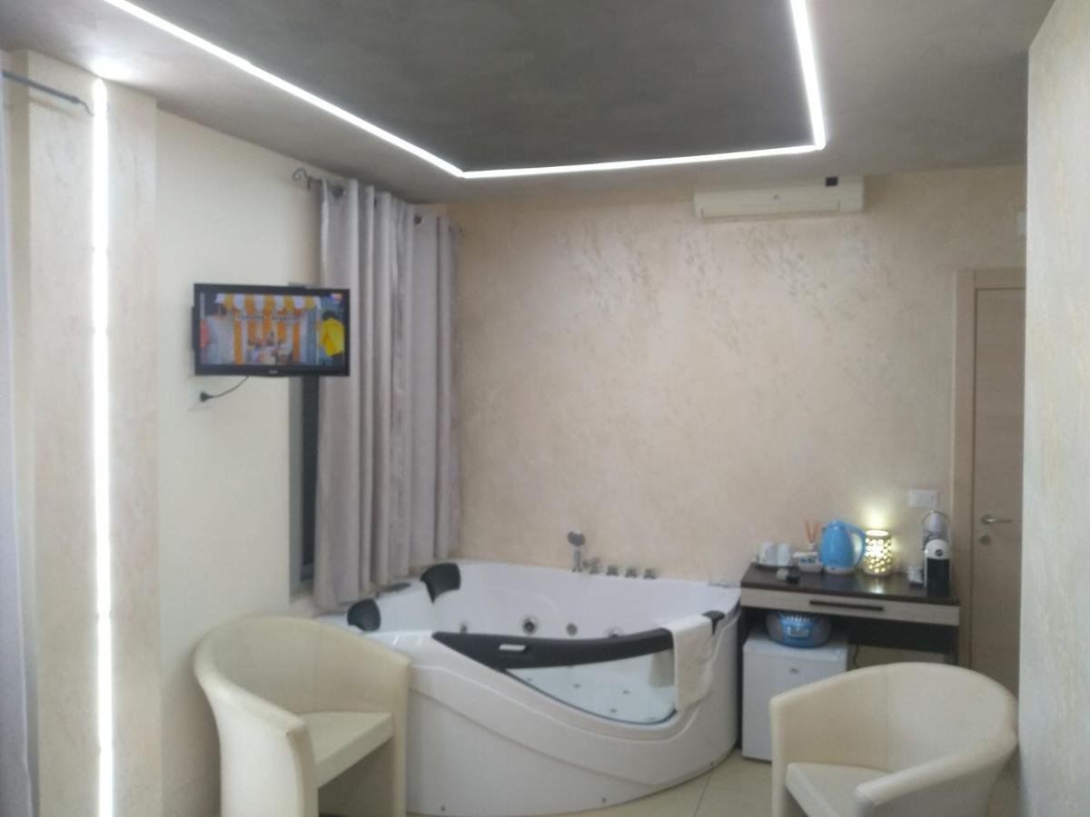 B&B Vistamareblu San Foca Bagian luar foto